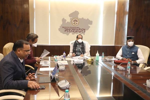 Admit Corona patients in Covid Care Centers: Chief Minister Chouhan