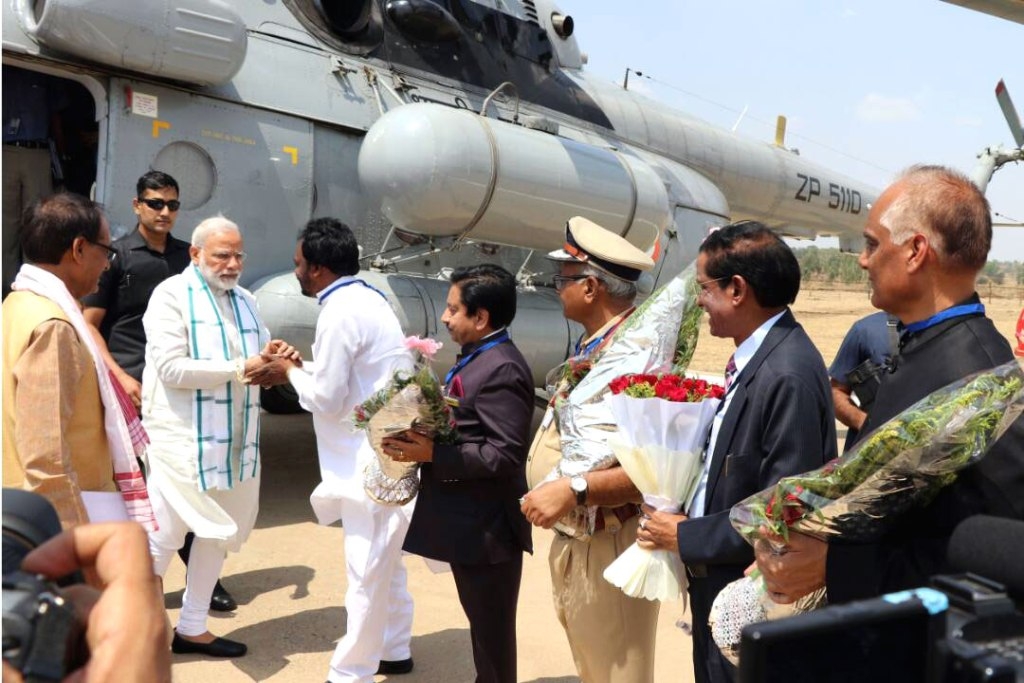 PM Narendra Modi given warm welcome at helipad in Amarkantak