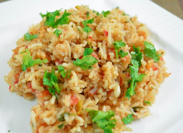 Tomato Rice With Basil 