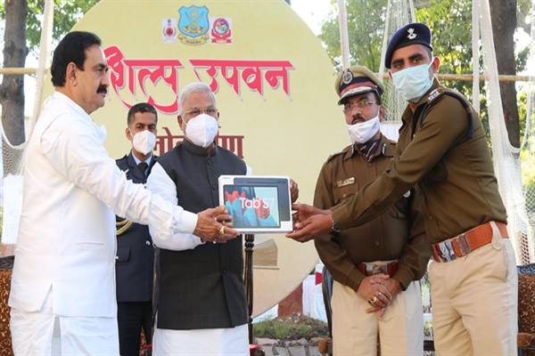 Home Guards are angels who risk their lives to save others lives - Governor Patel