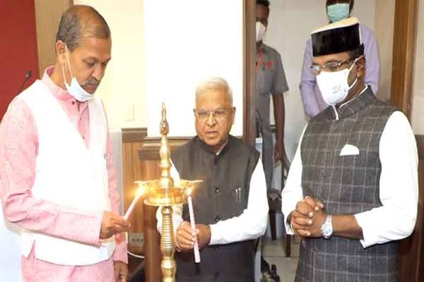 Modiji is a replica for doing anything for the sake of national pride: Governor Patel