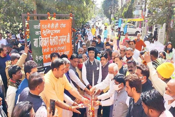 Medical Education Minister Sarang Performed Bhoomi-Poojan for Development Works Costing More Than 1 Crore