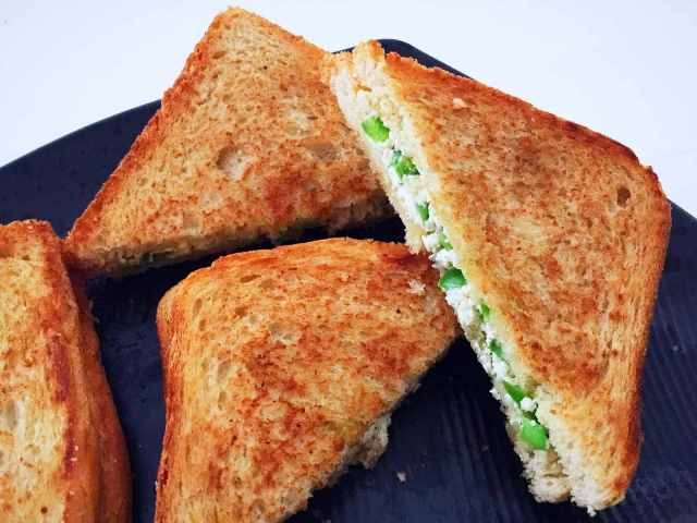 Paneer Capsicum Sandwich 