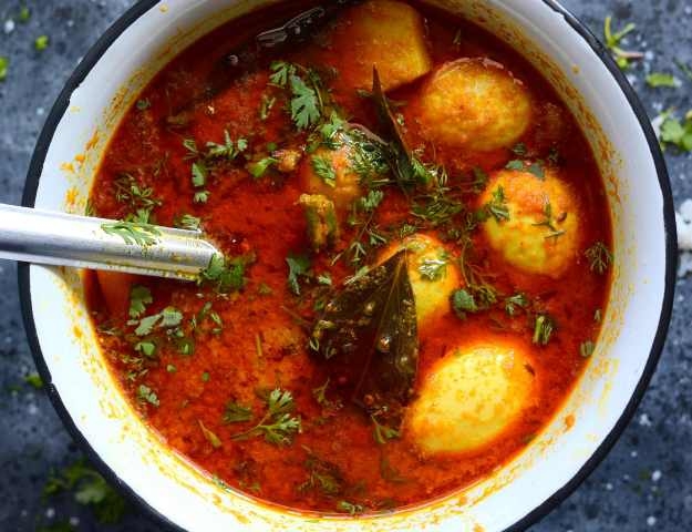 Aloo Konir Dom (Assamese Egg & Potato Curry)