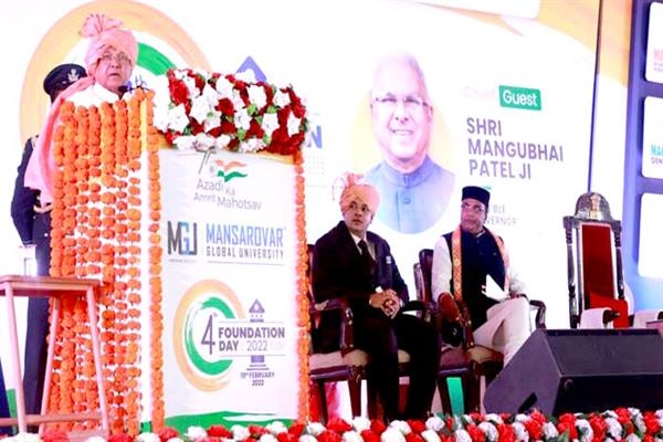 Inspire students to participate in social causes: Governor Patel