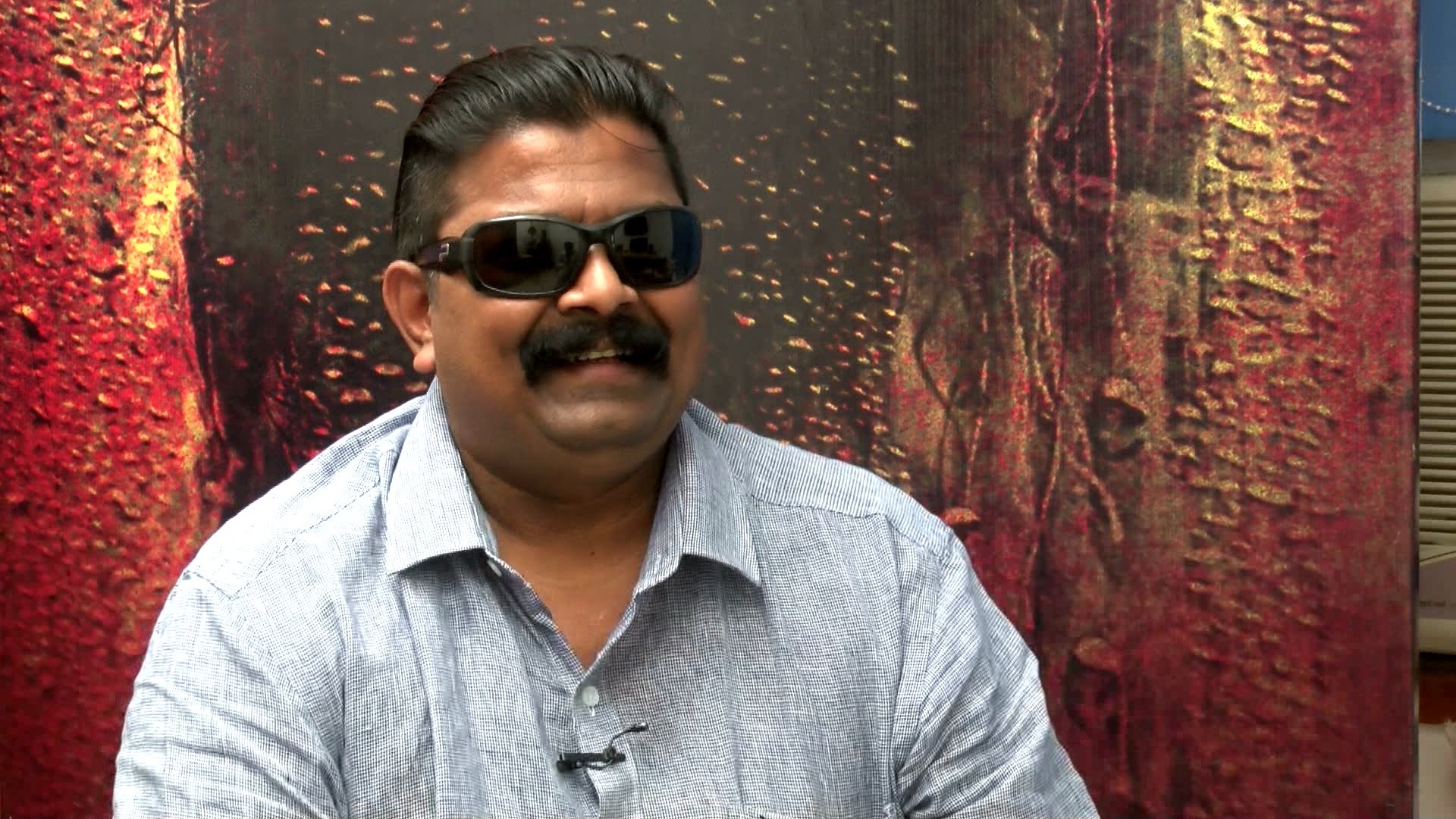   Thupparivaalan  features Sherlock, Dr. Watson type characters 
