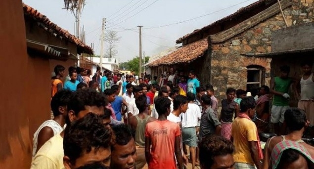  Jharkhand villagers clash with police over child lifter rumours 