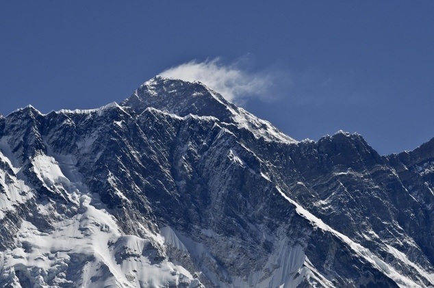  Indian climber missing while descending Everest 