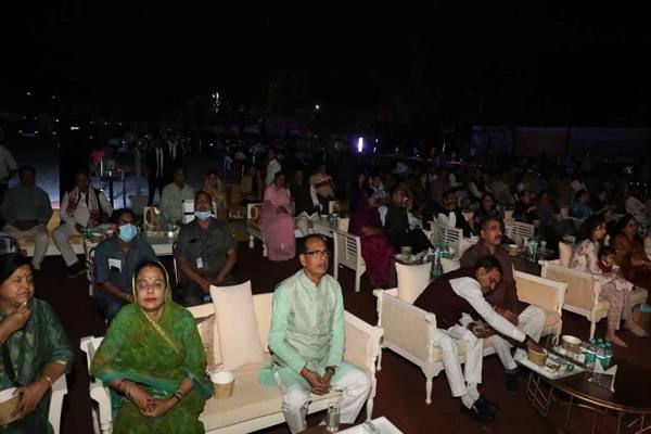 Chief Minister Shivraj Singh Chouhan Seen the movie 