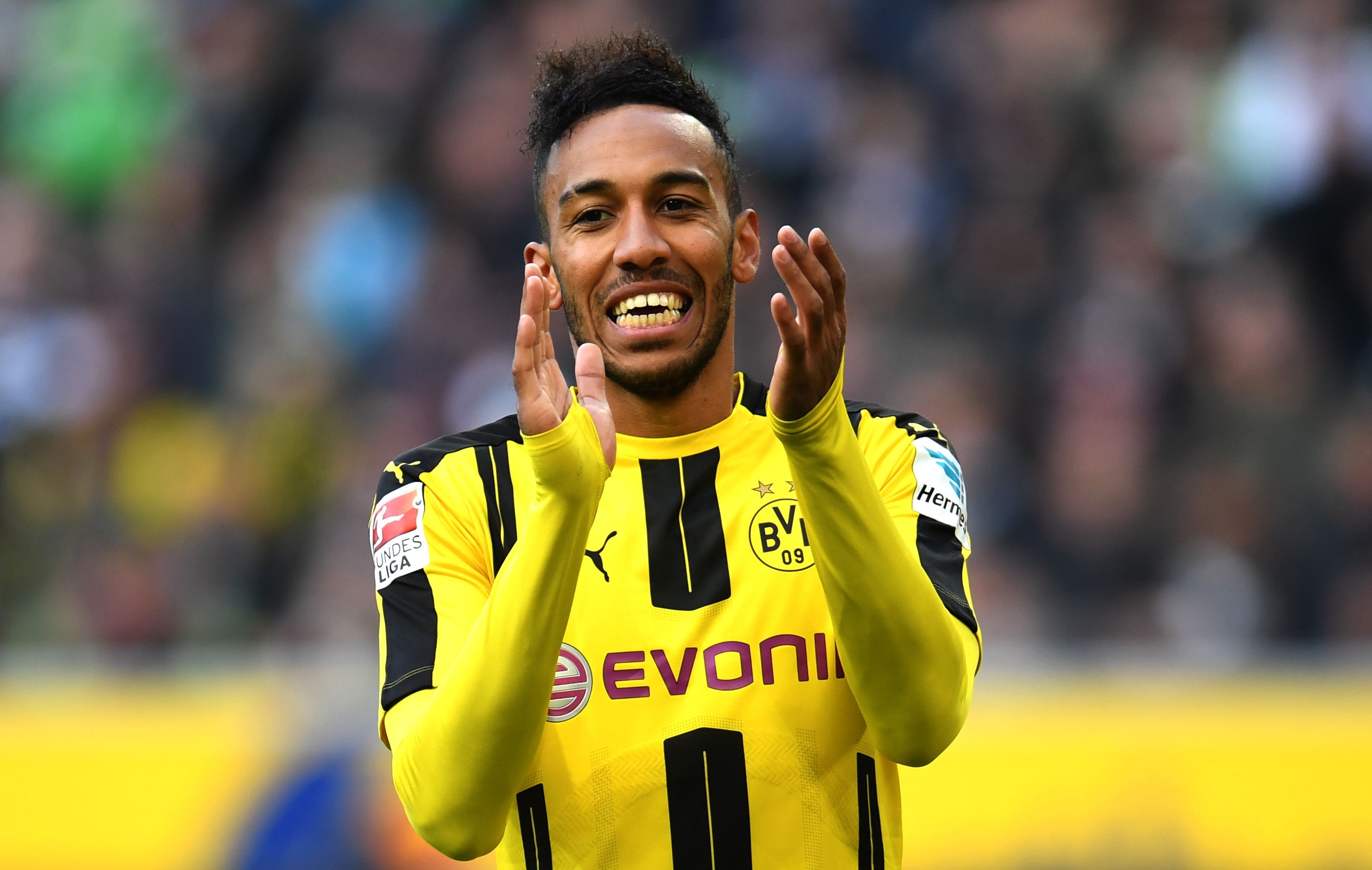 Rumours say Dortmund striker Aubameyang is off to Paris 
