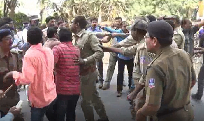  Close to 200 injured as police crack down on belligerent Left workers (Roundup) 