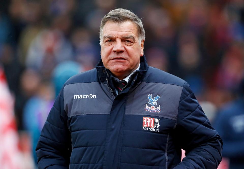  Allardyce resigns as Crystal Palace coach 