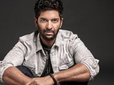  Purab set to be showstopper at luxury fashion event 