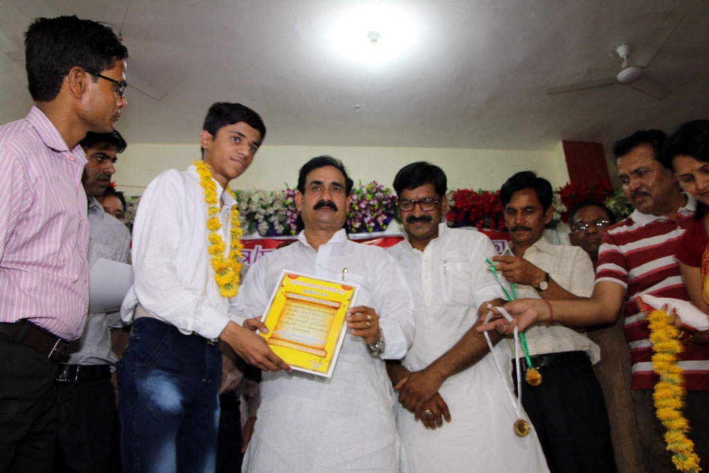PR Minister Dr. Mishra Honours Talented Students and Best Teachers