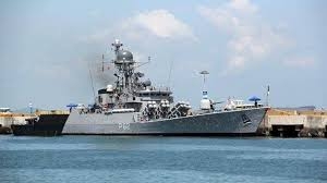  Indian ship with relief material reaches Sri Lanka 