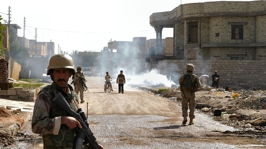  Iraqi forces push into three neighbourhoods in western Mosul 