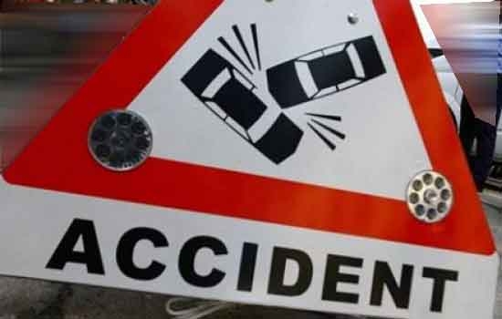  Minor girl dies as auto-rickshaw collides with Delhi bus 
