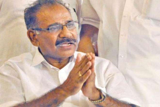  Case registered against  honey trapped  Kerala ex-Minister 