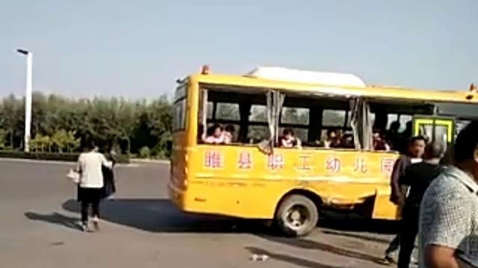  8 injured in Japan kindergarten bus accident 