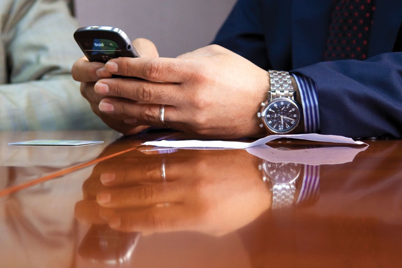  UAE mobile phone usage soars: Report 