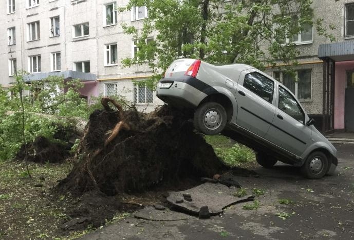  Death toll in Moscow storm rises to 16 