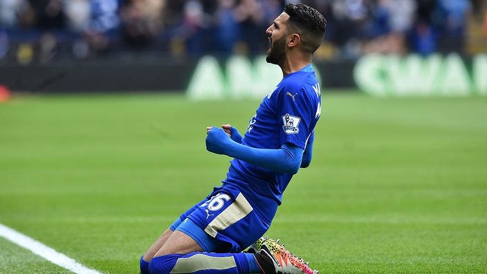  Sell me, winger Mahrez tells Leicester City 
