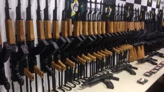  Police seize 60 assault rifles at Rio de Janeiro airport 