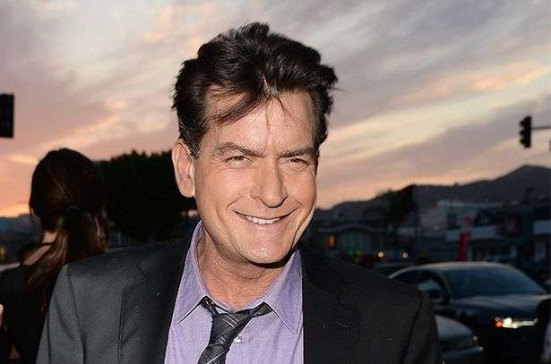  Sheen gets new girlfriend to daughter s party 