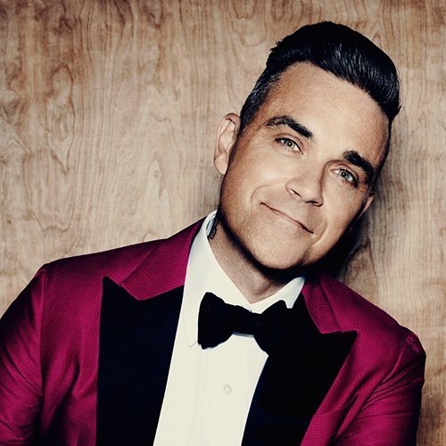  Robbie Williams cries discussing Manchester terror attack 