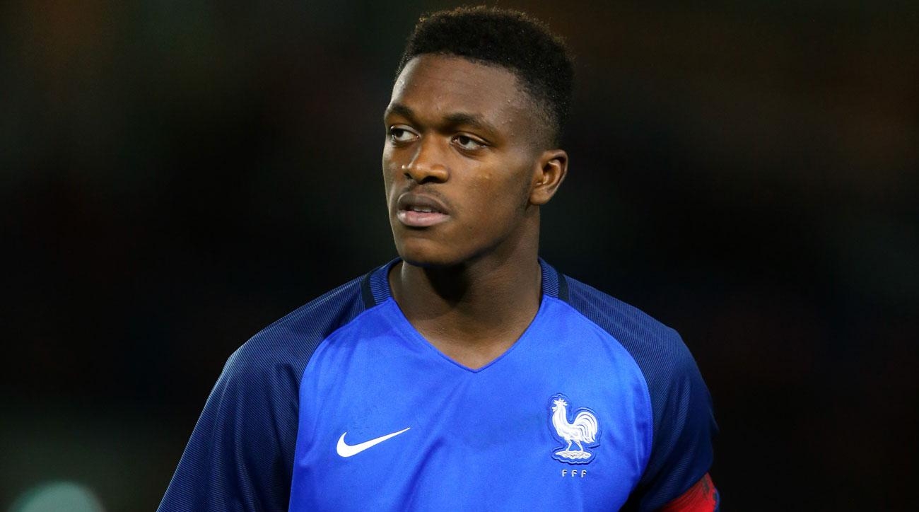  Dortmund sign French teenage defender Zagadou 