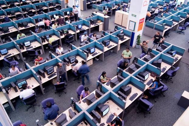  India s service sector regains momentum in May: PMI 