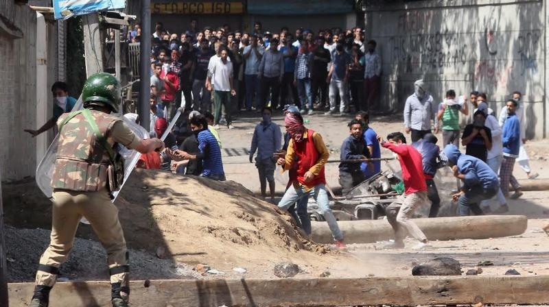  Youth killed in clash with security forces in Kashmir 