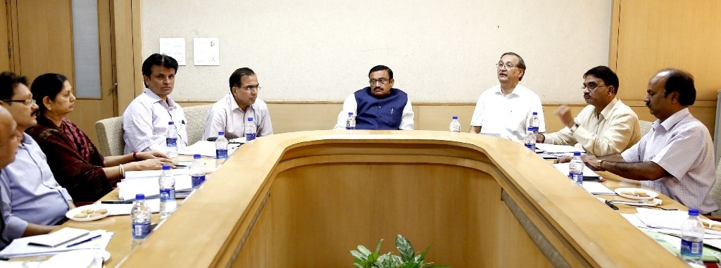 Take Stern Action against Persons Misleading Farmers