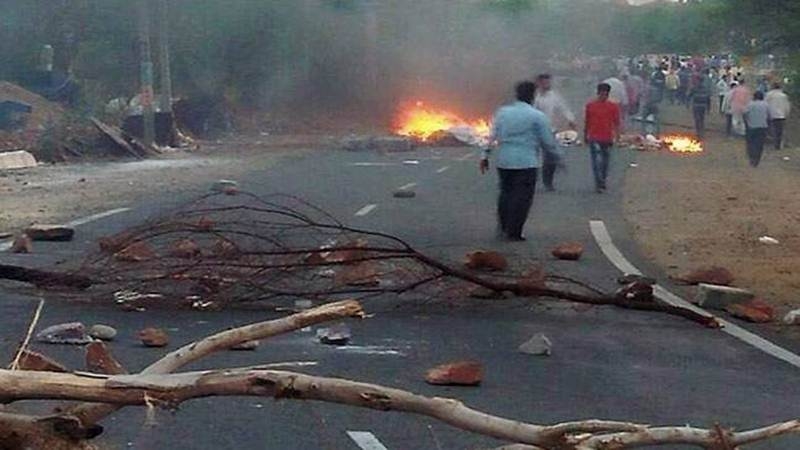  Curfew continues in Mandsaur, farmers say eight killed 