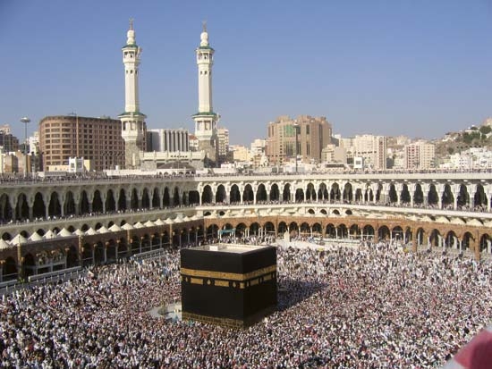  Saudi Arabia denies barring Qataris from entering Mecca 