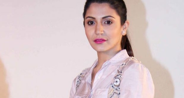  Anushka Sharma looks unrecognizable in first poster of  Pari  (Lead) 