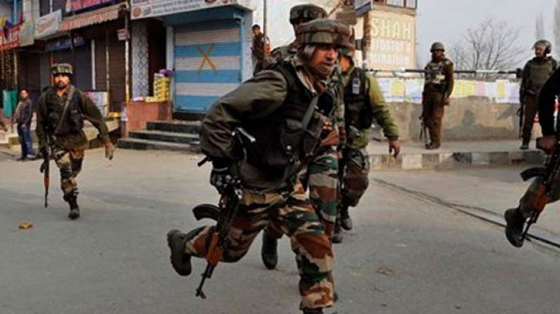  Militants attack guards at ex-judge s house, steal four rifles 