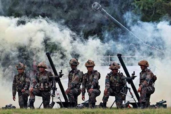  Pakistan Army opens fire at Indian posts in J&K (Lead) 