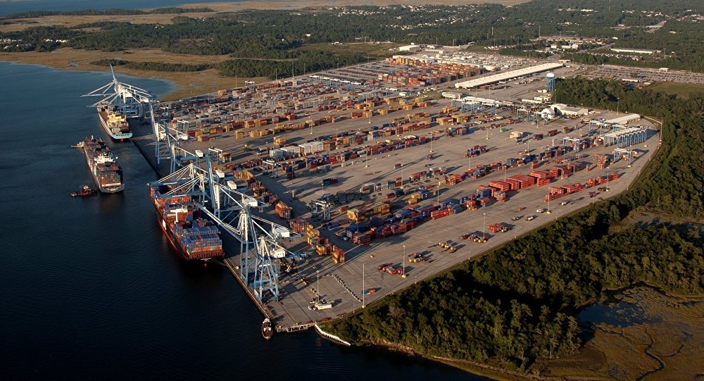  US port evacuated over potential bomb threat 