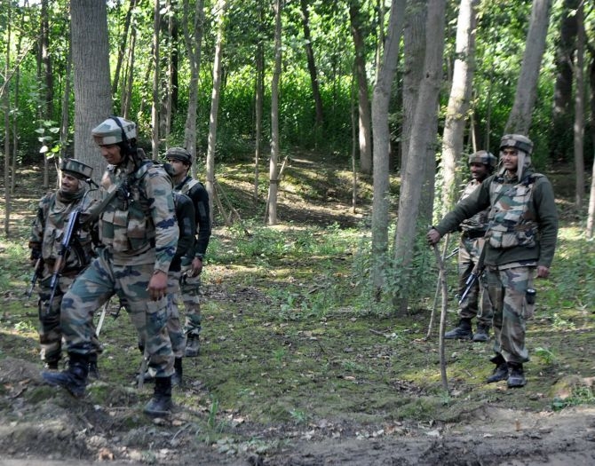  Two LeT militants, one civilian killed in Kulgam gunfight (Lead) 