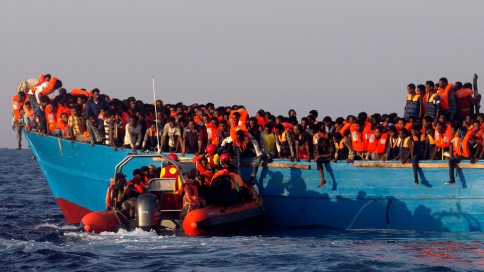  900 migrants rescued off Libyan coast 