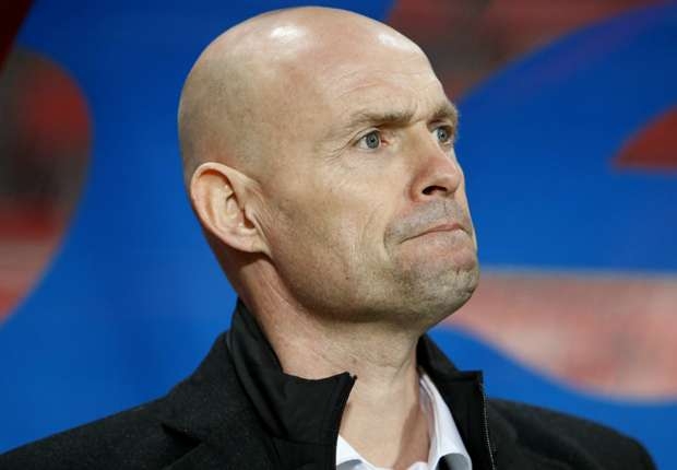  Keizer promoted as Ajax head coach 