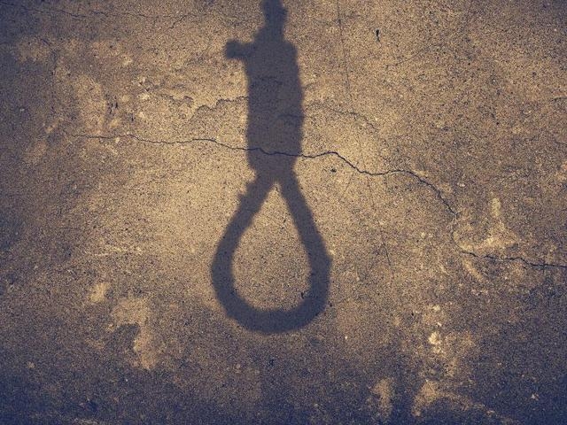  Debt-ridden MP farmer commits suicide 