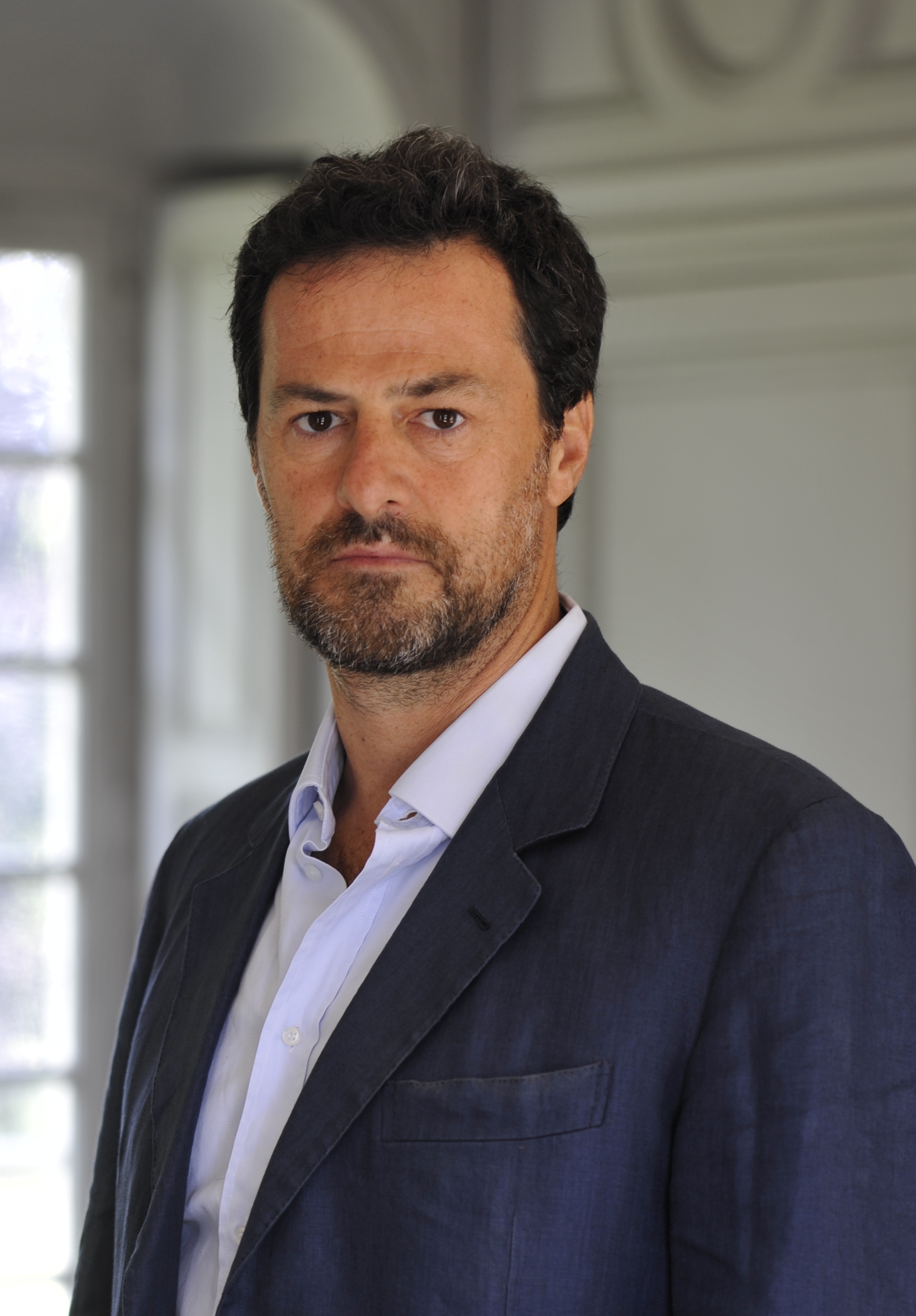   Edge of an Era  will stimulate ideas, says author Carlo Pizzati 