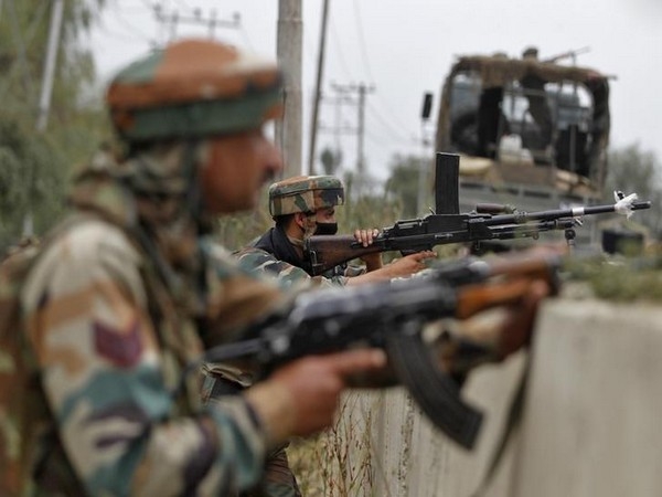  Gunfight breaks out in Kashmir 