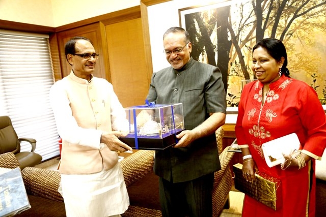 MoS Labour Srilanka Samarvira Meets CM Chouhan