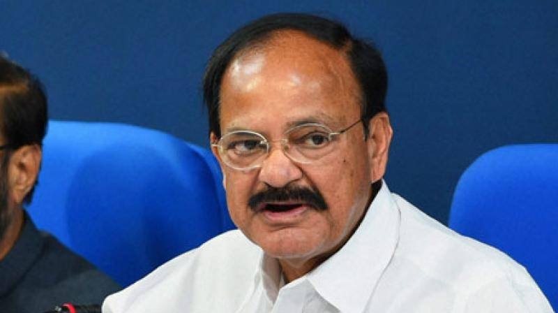  Naidu dubs loan waiver  fashion ; clarifies after opposition hits out 