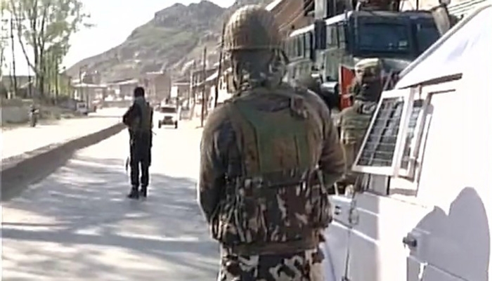  One CRPF jawan killed, another injured in J&K militant attack 
