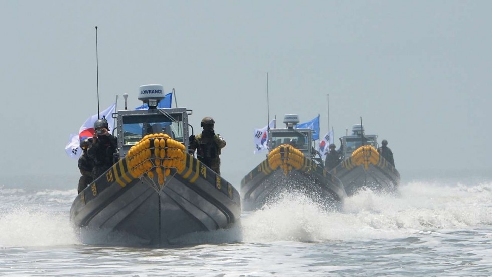  S. Korea finds another stranded N. Korean boat with 8 on board 