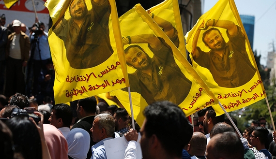  Palestinians demand payment of political prisoner wages 